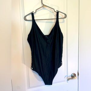 Shade and Shore one piece bathing suit, cut outs on the hips, black, size XL